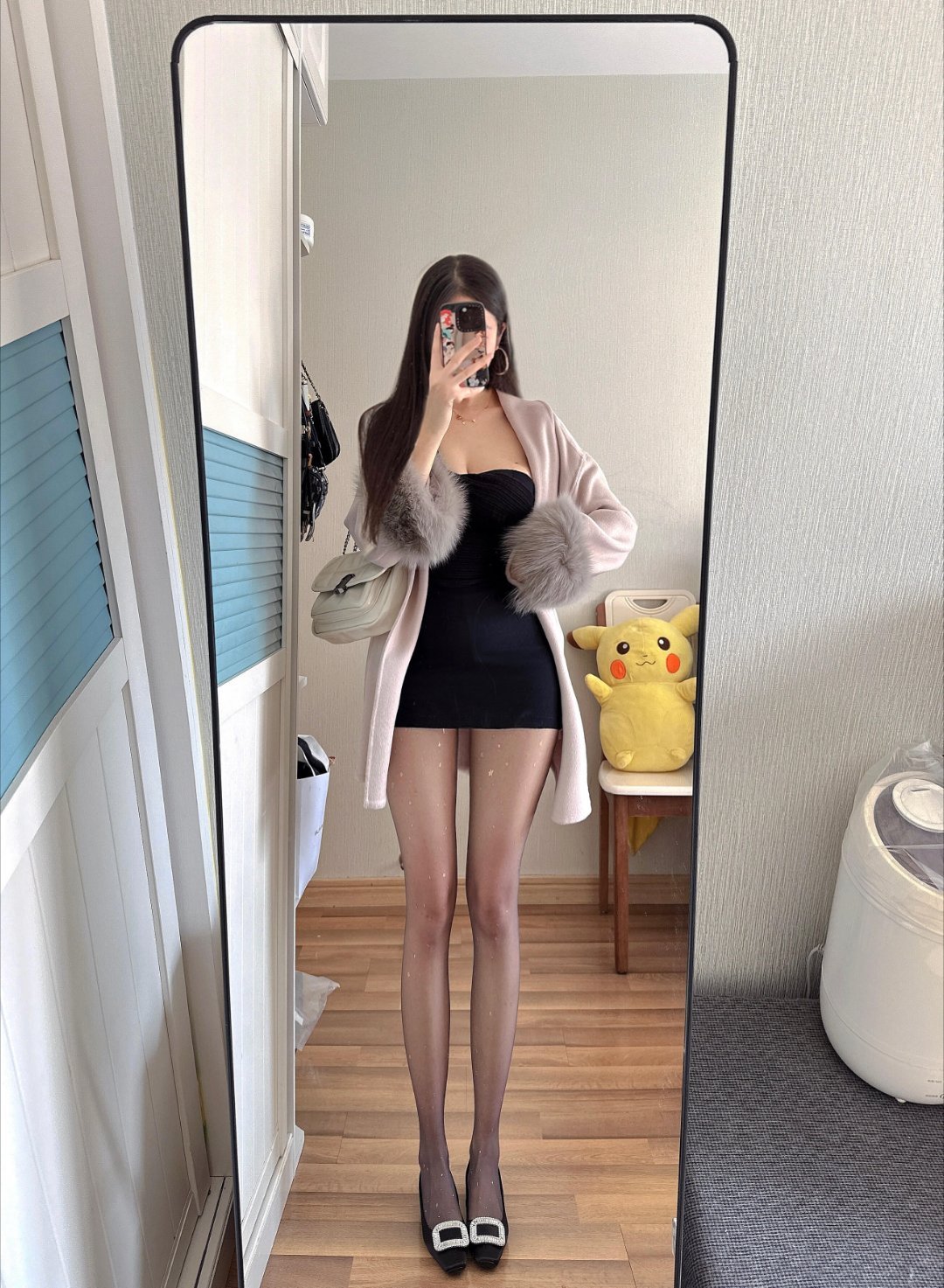 大衣➕黑丝太绝了！！ 