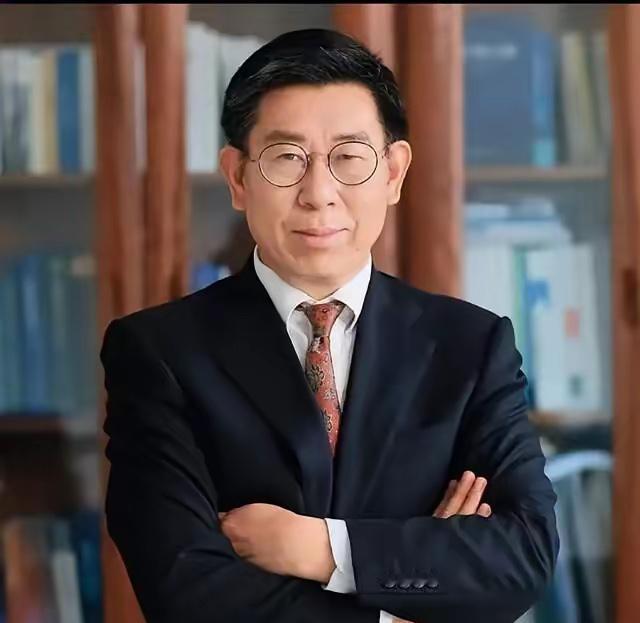 科研圈突发意外舆情！国家依规启动执纪调查，中科院院士周成虎被带走核查。
 
事件