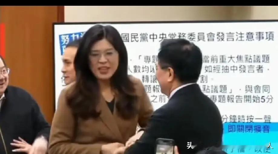 今天的蔡正元，绝对是这阵子以来最高兴的一天！

自从“三中案”二审维持原判，确定