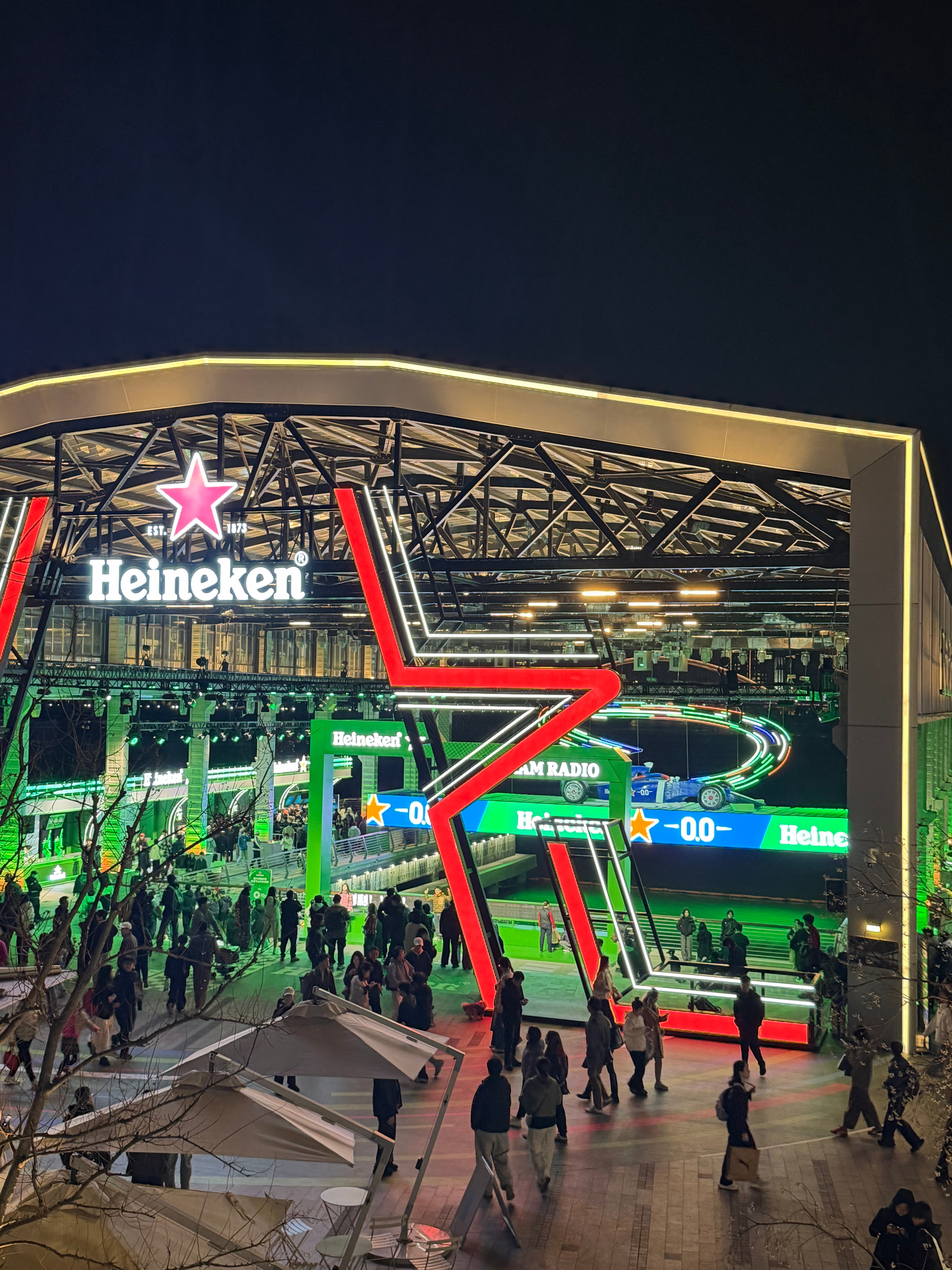 西岸景色不输悉尼，就是吃饭每个店都排队2小时以上去李佳琦家吃饭得了