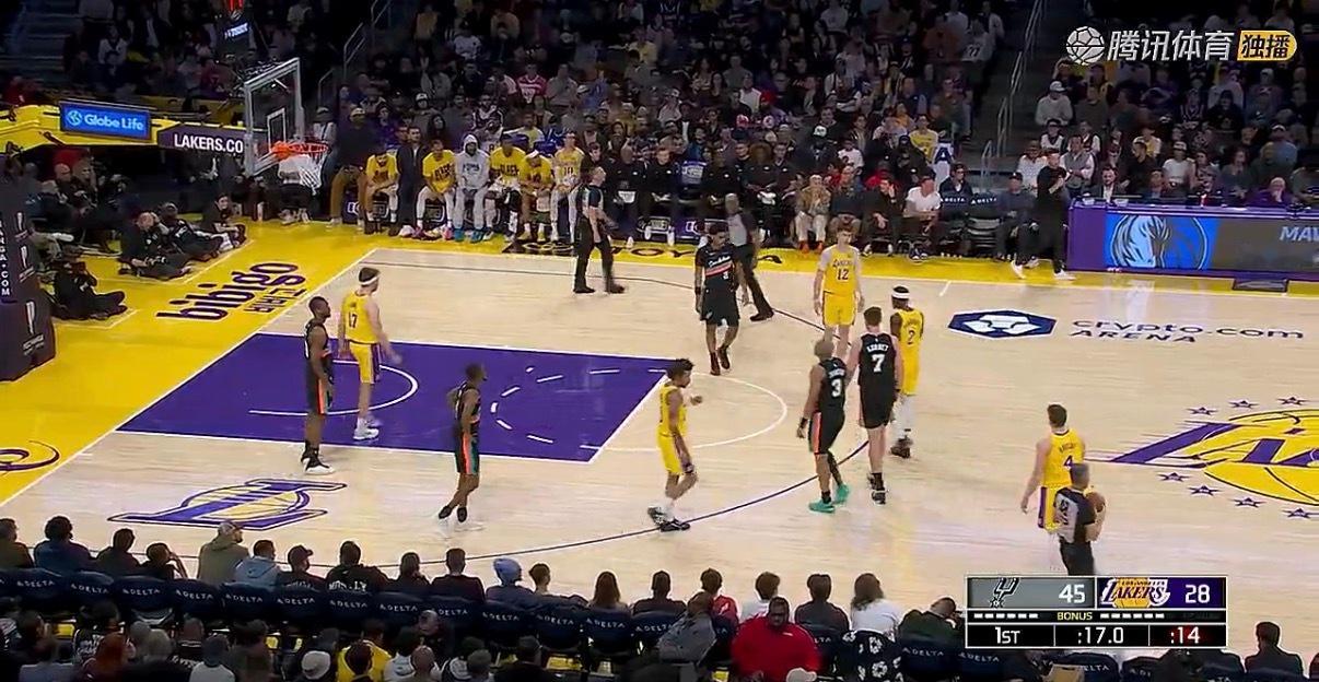 如果只看比分，我会以为这是第二节了，谁能放开轮一轮，抓住机会。 