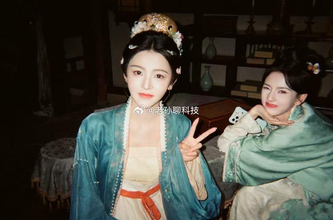 表妹万福海报宋祖儿真名宋祖儿原来是我们老孙家人，很好奇，为什么艺名要姓宋不过对宋