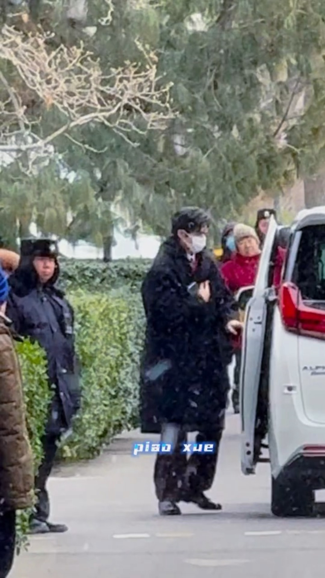 2026央视春晚首次联排宋威龙现身2026马年春晚联排，林屿森从雪中走来了🥹 