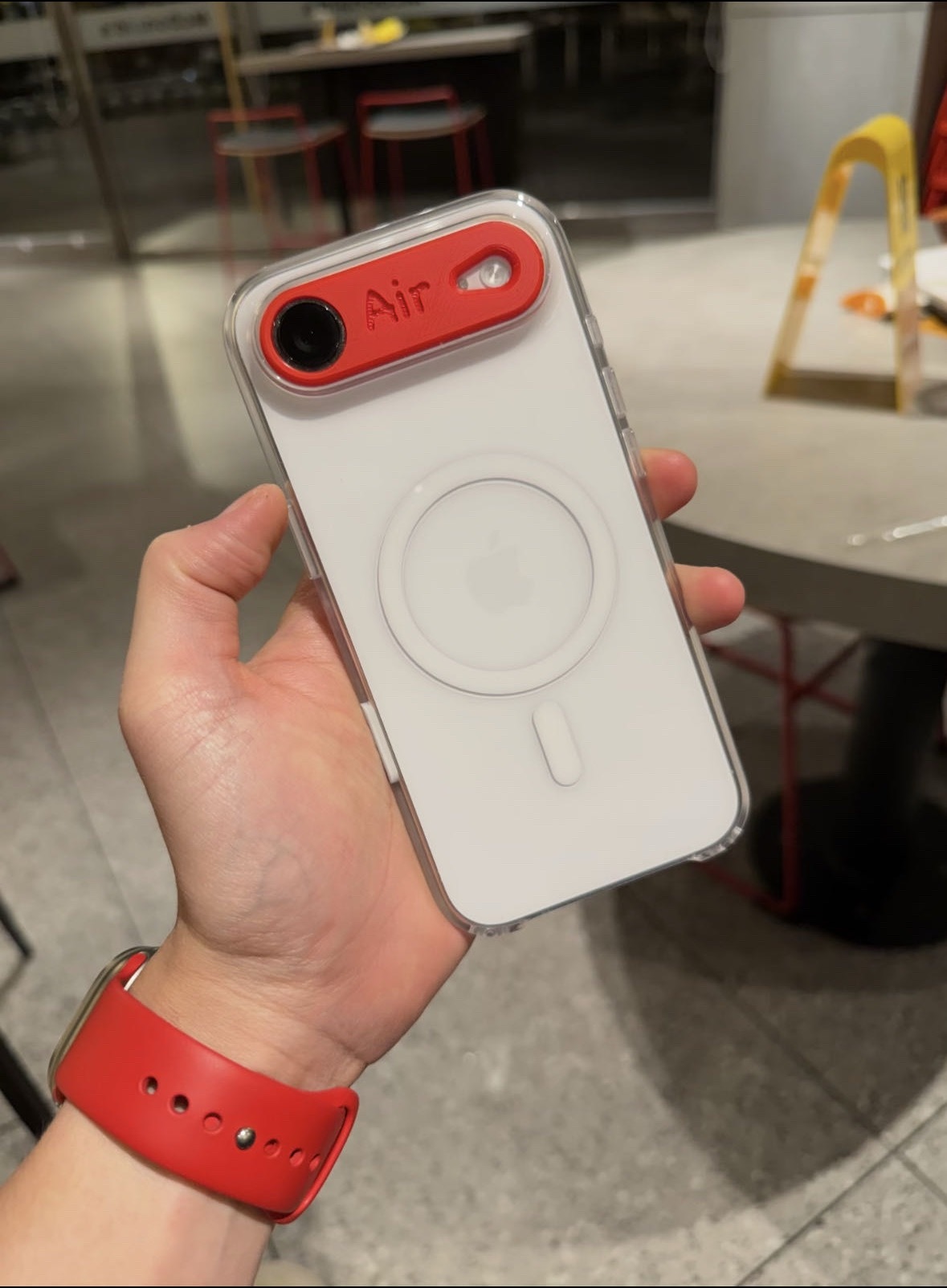 因为一个手机壳，想换手机