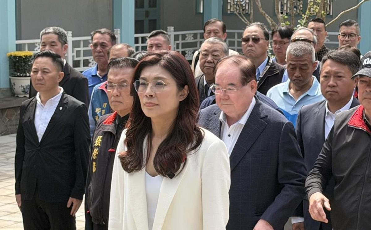 谁能想到，堂堂一个在野党党魁回趟大陆，岛内居然有人气急败坏地扬言要判她5年重刑！