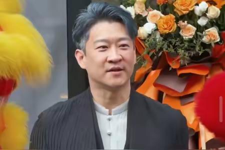 八珍豆腐！
   前后去过天津有4～5次，但是对八珍豆腐没有什么印象，也不知道到