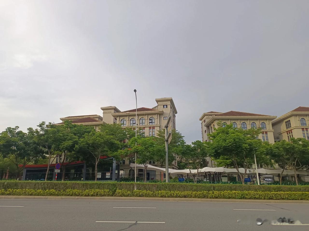 旅行～～
厦门集美天水路。
