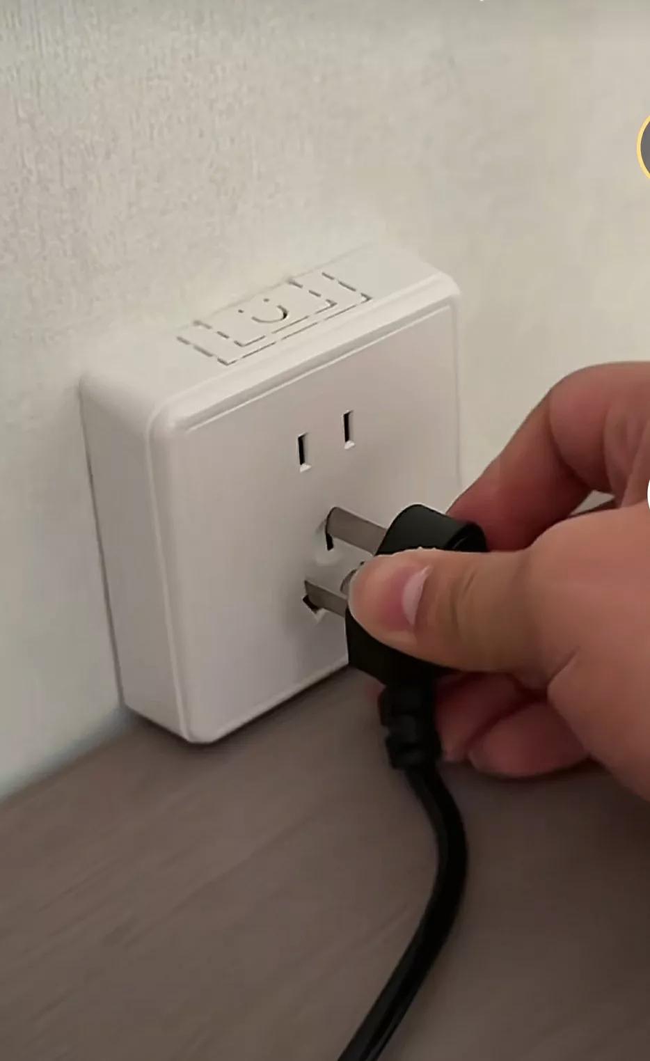 排插装错改线路很麻烦，增加排插转换器一个不行就加多几个。