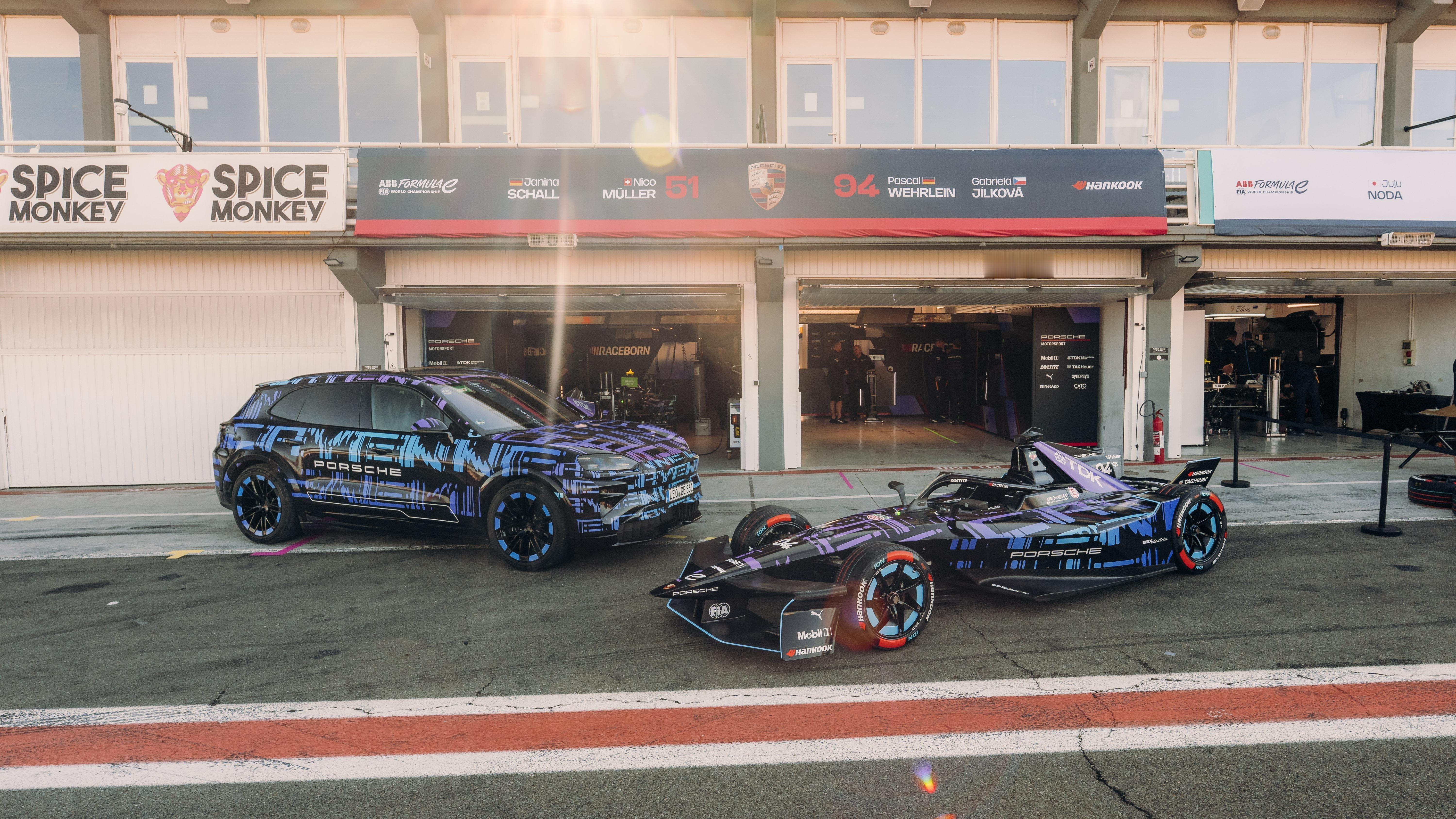 保时捷纯电卡宴（Cayenne Electric），11月19日发布。技术亮点比