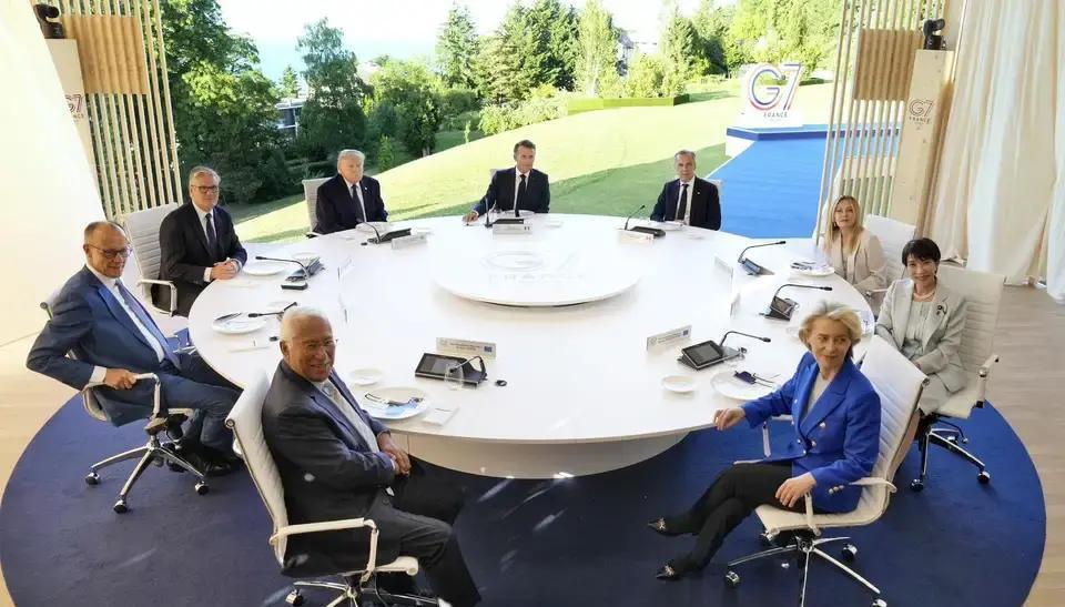 【G7一张桌上八本账：各国领导人各自揣着什么烦心事】
法国埃维昂，日内瓦湖畔的风
