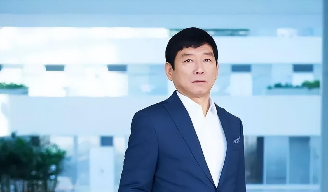 这话说得太对了！现在都跟风、都内卷，活得跟复制粘贴似的有啥意思。有点自己的脾气和