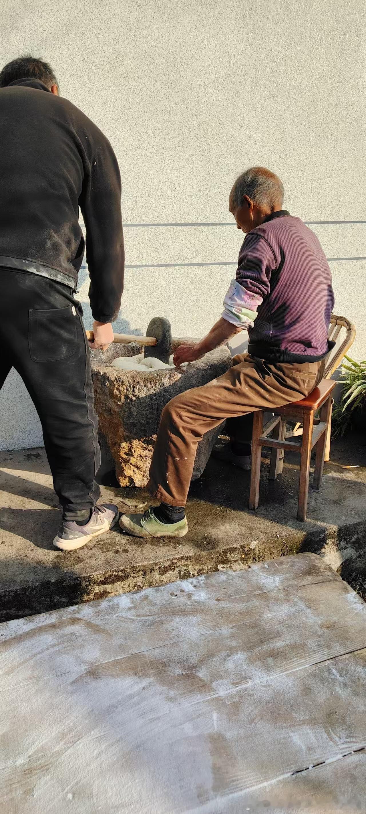 国产剧女主一身使不完的牛劲演主角肯定是要比较有力气咱们支持女主好好现在我都没时间