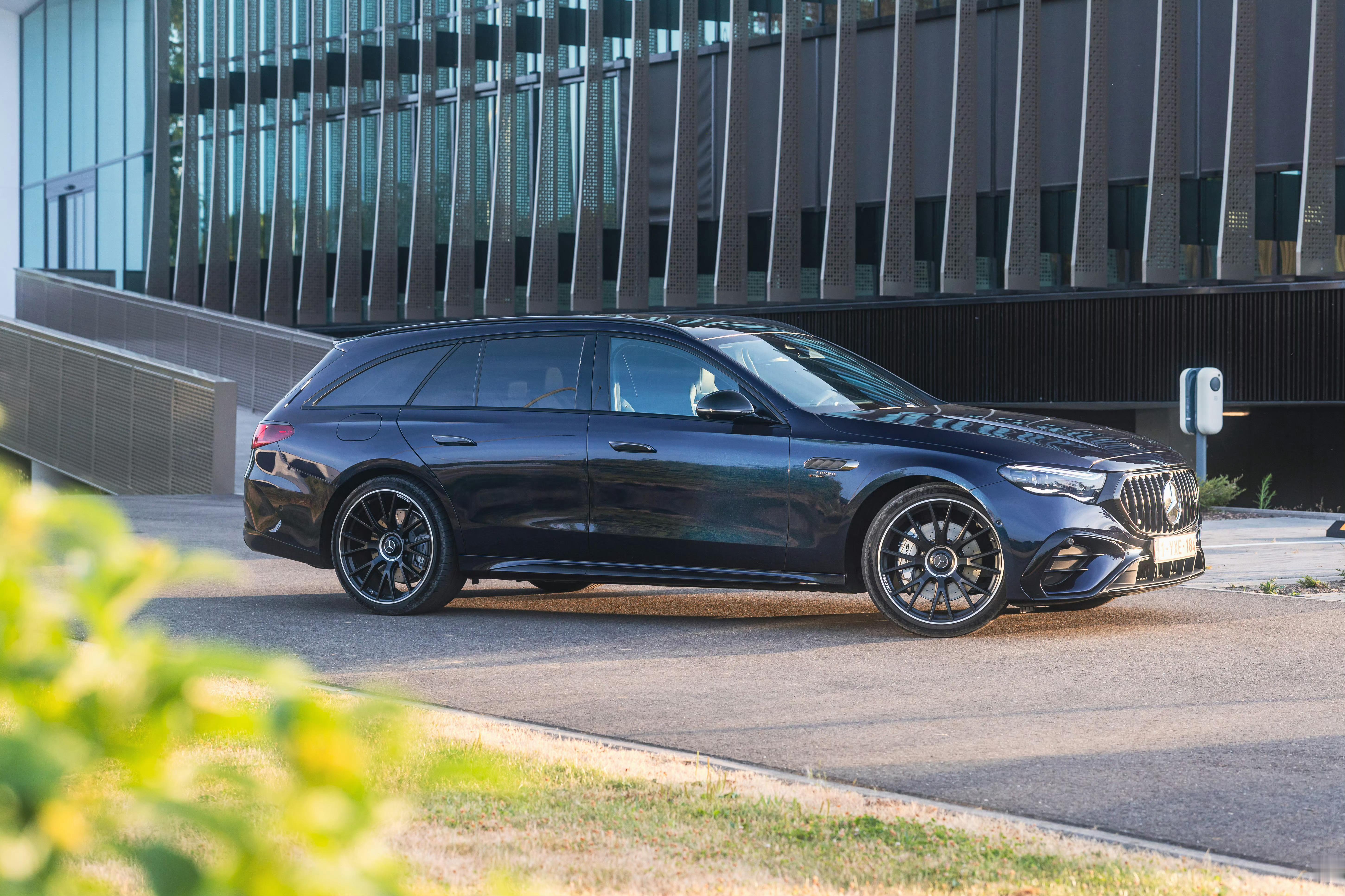 梅赛德斯–AMG E 53 HYBRID 4MATIC+ Estate ​​​[