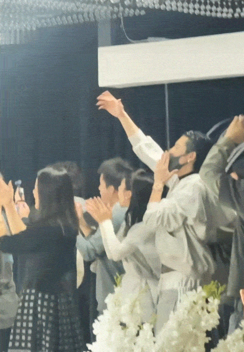 这条裤子我不喜欢🥹屁屁不好找哈哈哈哈我以为我看到了其实我没有 ​​​