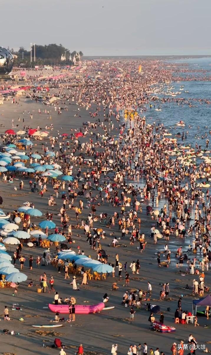 印象八桂，城韵流光
 
八桂大地，钟灵毓秀，一座座城市各绽风华，总有几处身影，让