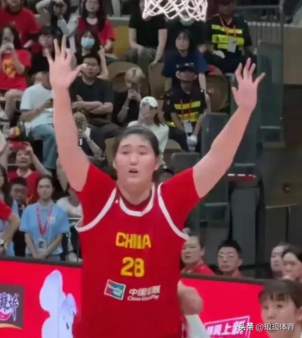 【今晚19：25，中国女篮亚洲杯热身赛海口站即将开始，中国队迎战澳大利亚女篮】