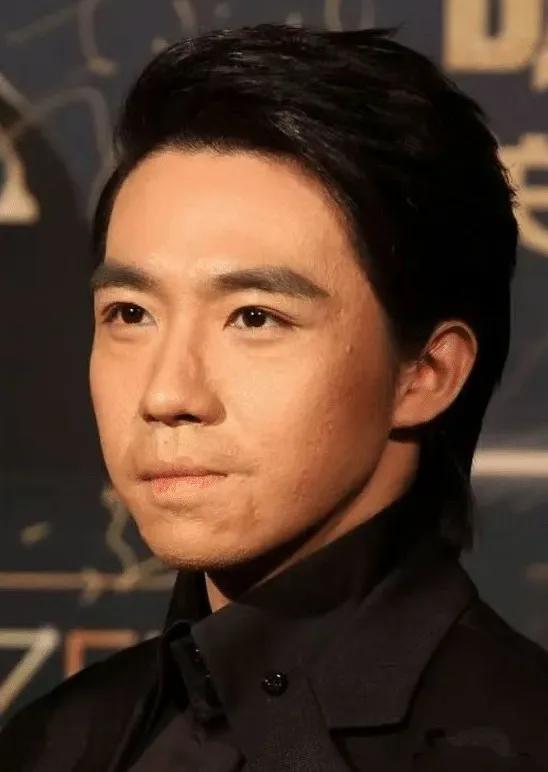 俞灏明谈旧情释怀：风波已过，专注当下方显格局

2025年娱乐圈的舆论场，总有人