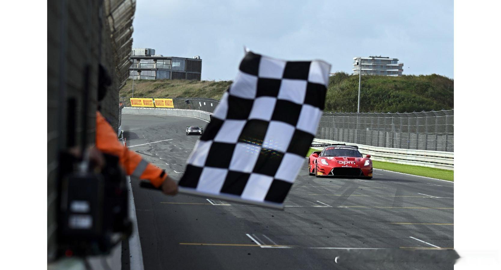摩纳哥车手菲利普·普雷特（Philippe Prette）驾驶LP Racing