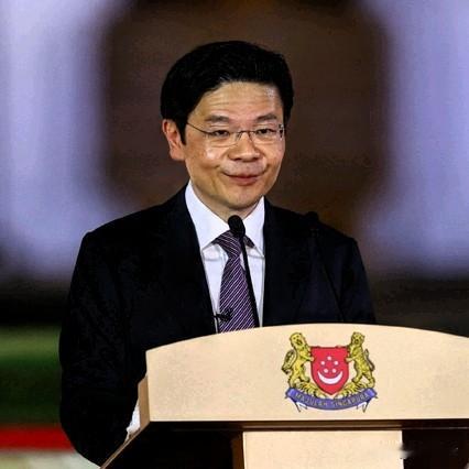 近日新加坡的黄循财站出来劝和，他说：希望中日双方能够放下历史成见，他指出日本方面