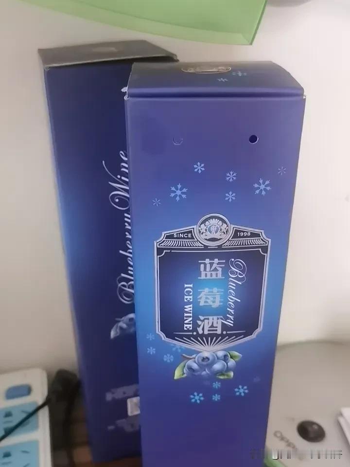 昨天去收拾一下公公的房子

公公病了后再回去住已经没什么可能了。这次生病前他都是