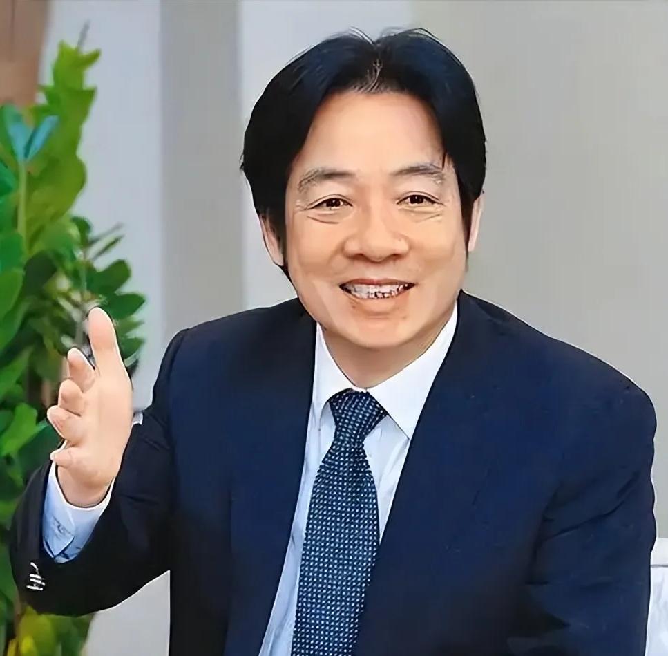 刚刚

台当局赖清德发表声明

赖清德针对台岛本地自制“海鲲号”潜艇首度曝光的水