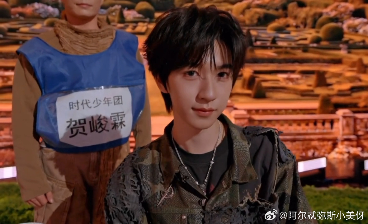 时代少年团hi6走位贺峻霖和时代少年团其他人反差感谁懂这场走位的极致反差！其余六