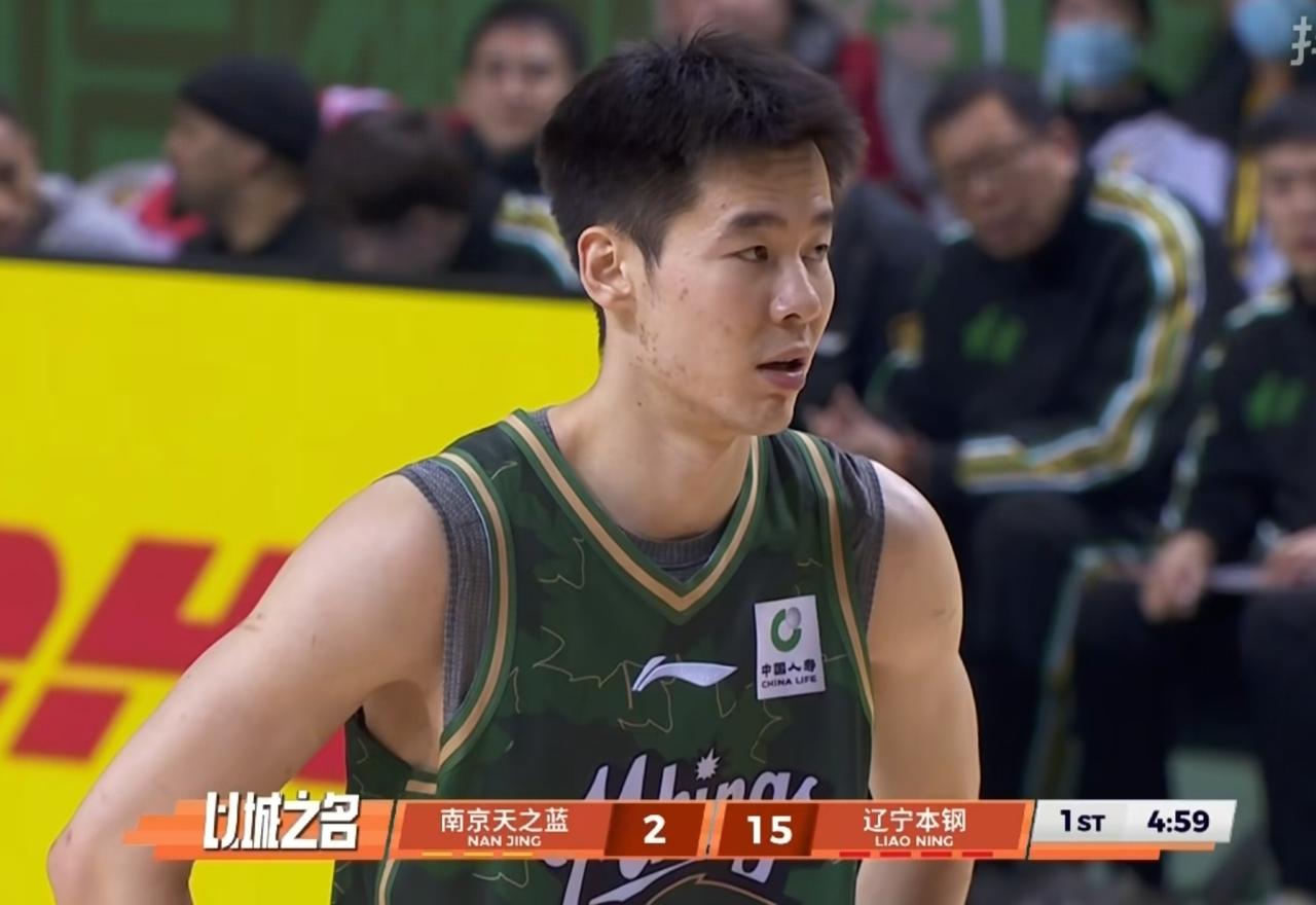 CBA南京主场66：79负于了辽宁，聊一下看这个比赛的总体感觉：
两队进攻能力实