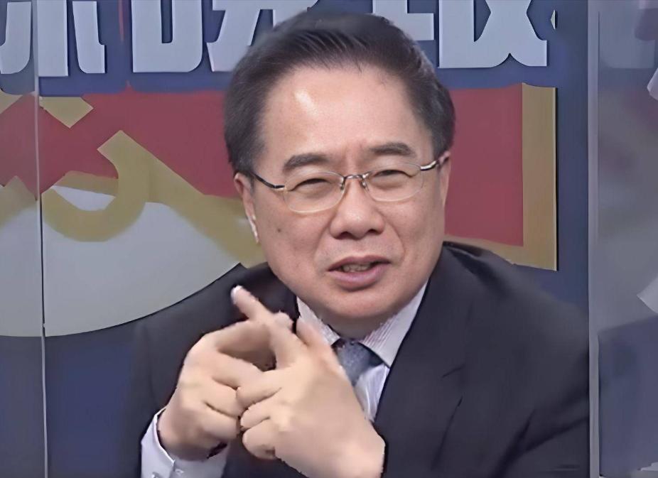 真理在射程内！
8000亿美债别成案板肉，
造舰是为了止战！


蔡正元点破了一