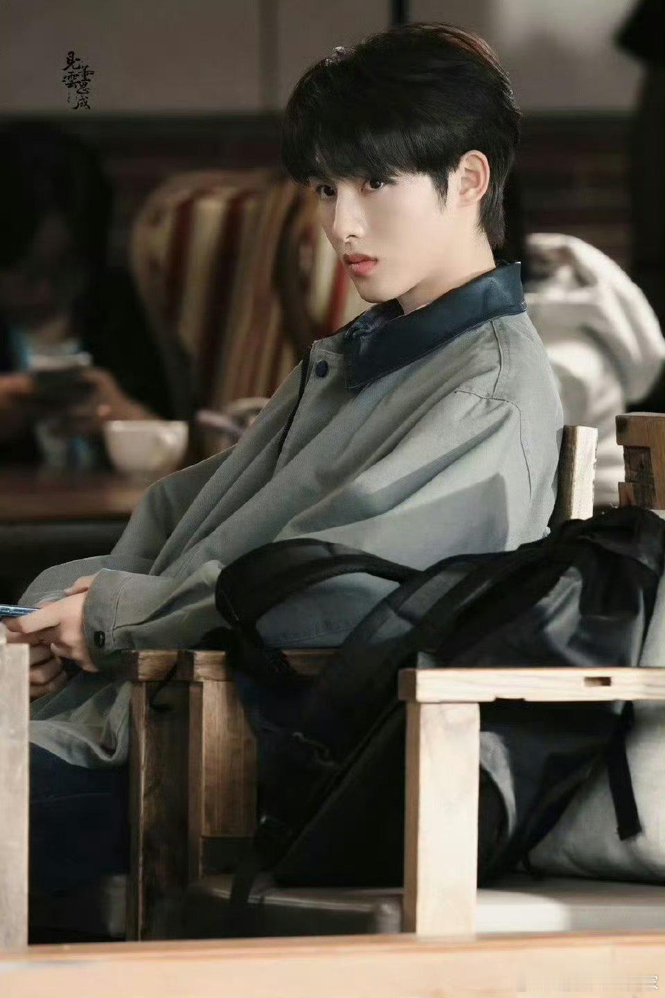 杨超越董思成 爱越之成内娱路透里第一个有韩剧味儿的。味儿对了