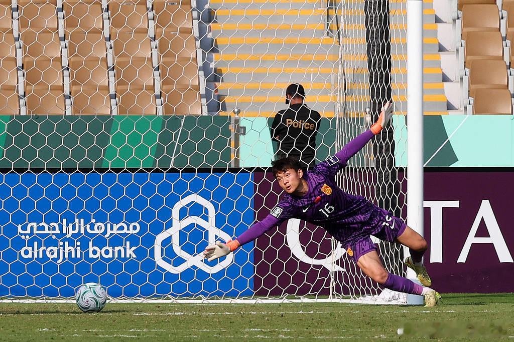 央视曝U23国足门将李昊身价2000万 三支中超争冠队有意买入------北京时