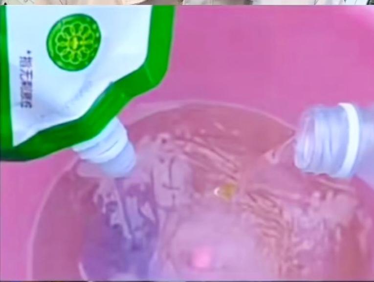 高级洗车工汽车养护秘诀
百万身价的洗车工都不会告诉你的秘密，我来告诉你：湿毛巾上