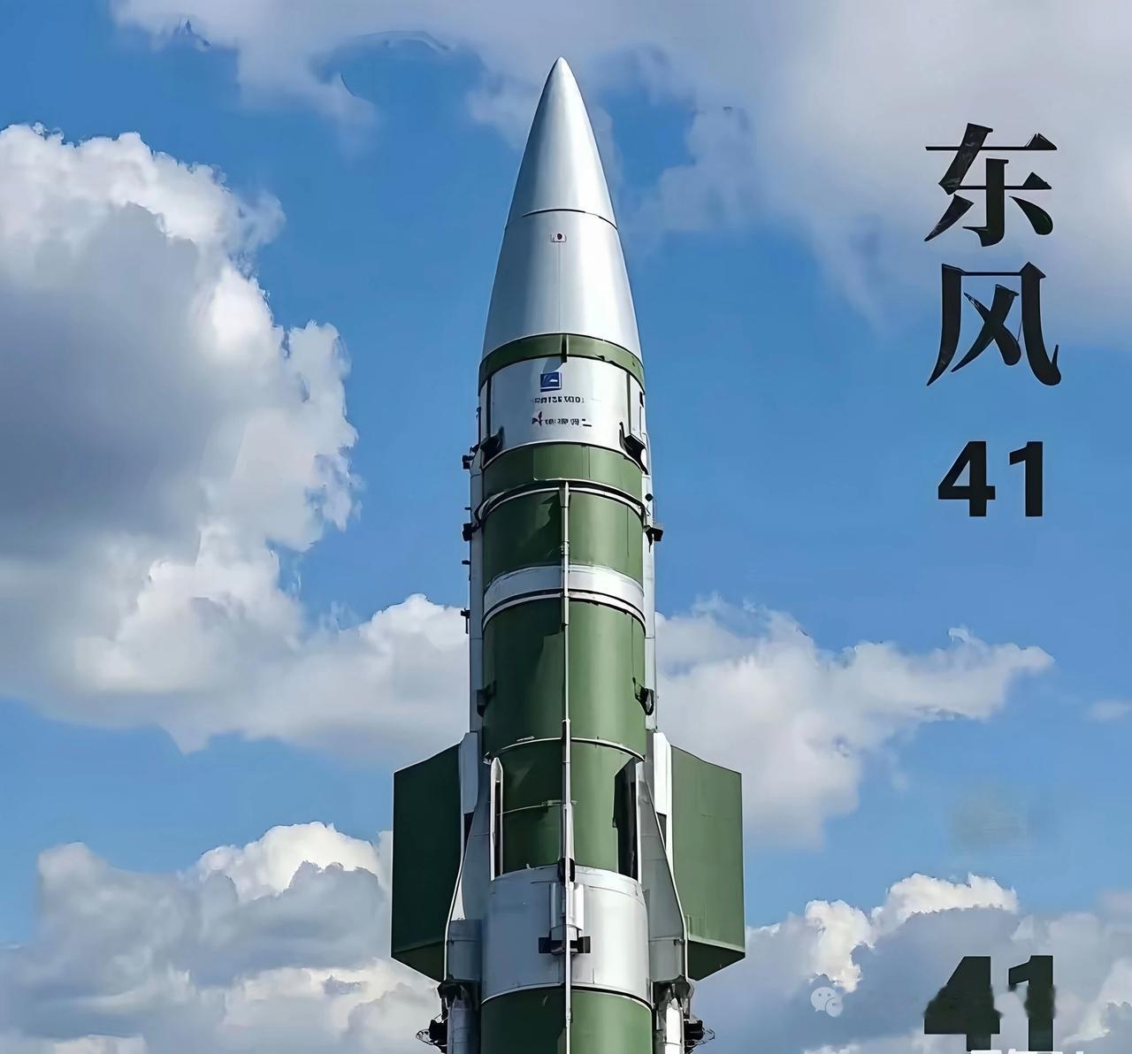 6月13日，近日央视军事网站公布了一组东风快递家族大全照片，震慑力巨大。