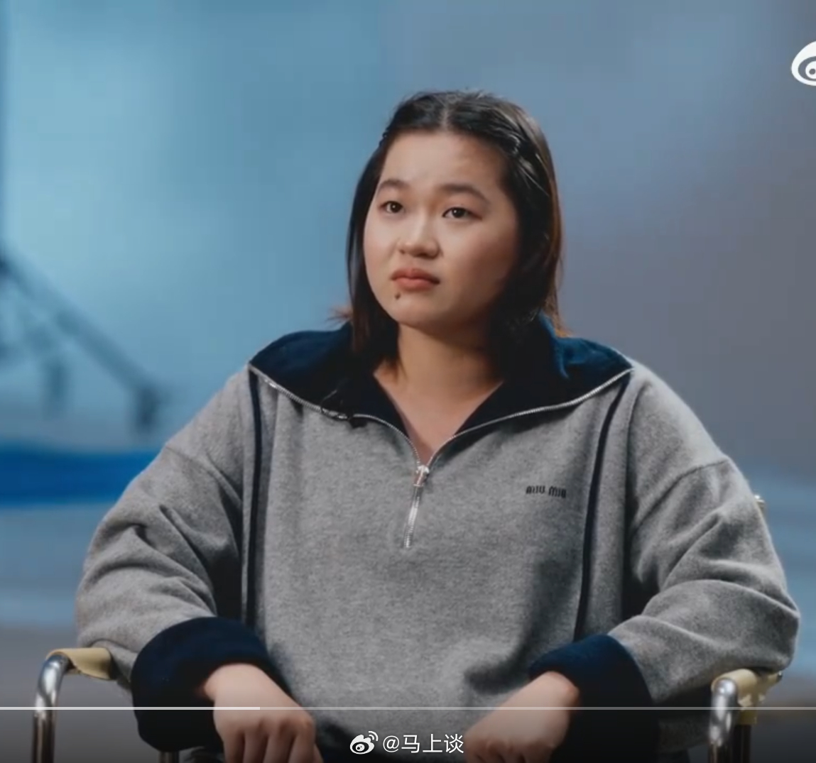 全红婵聊到体重哭了，说接受不了这么胖的自己…全红婵还是畸形的审美观给影响到了。我