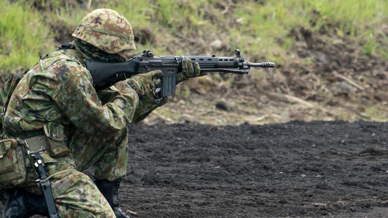 2025年11月26日，日本首相高市早苗就台湾省问题继续叫嚣的标题：“日本和台湾