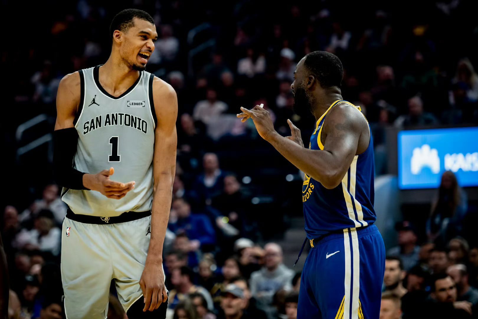 文班狂砍41分18板助马刺胜勇士豪取10连胜文班亚马今日对阵勇士比赛出战28分钟