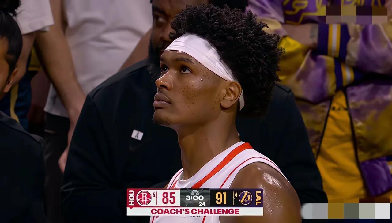 你们有没有发现，这个赛季的阿门完全变了，最主要的就是防守没有那么积极了，去年能把