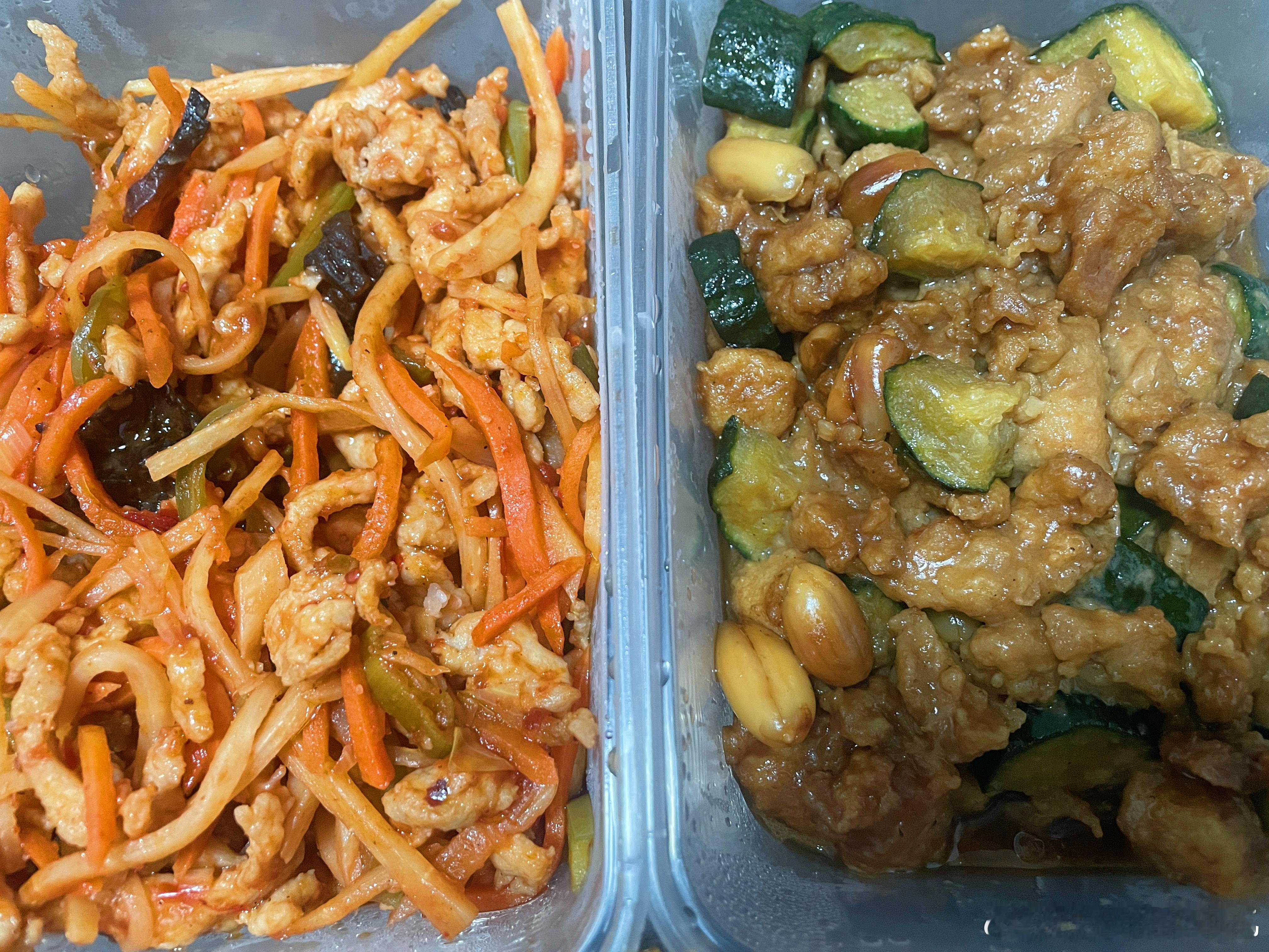 Z“今天是不是又没吃饭”嘎“忙～太忙了”Z“给买了你爱吃的那家店”老婆们夜宵走起