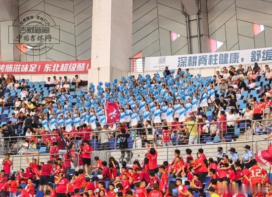 东北超四强名单随着首届东北地区城市足球联赛常规赛全部赛程落下帷幕，本届东北超季后