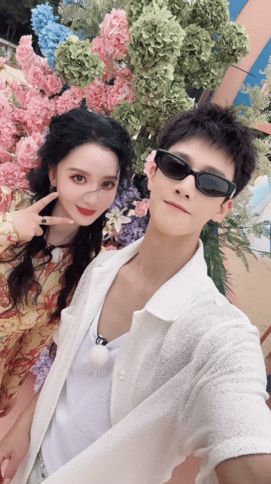 张萌昨日一见被李昀锐帅一大跳张萌夸李昀锐状态越来越男大了张萌见证李昀锐的惊人变化