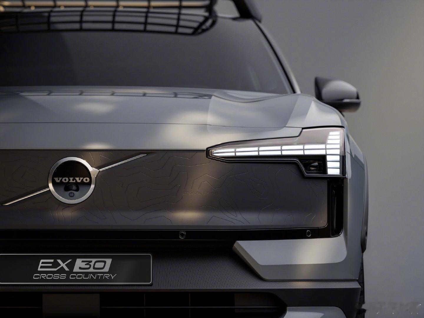 沃尔沃EX30 Cross Country上市，焕新参考价23.38万元。作为跨
