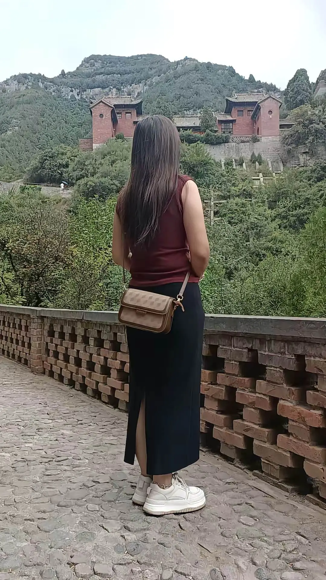 不要相信人品，要相信人性