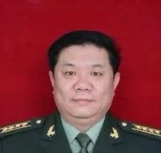 1985年，老山前线，17岁战士顾克路，被越军炮弹炸成“两截”，副连长孙兆群大喊
