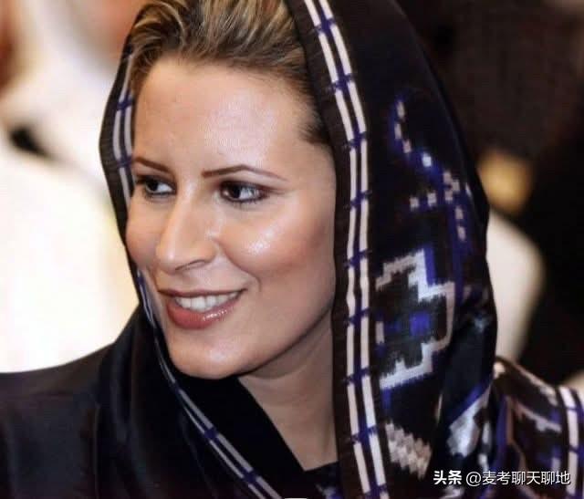 利比亚前领导人卡扎菲的女儿艾莎·卡扎菲向伊朗人民发出信息：“西方告诉我父亲，如果