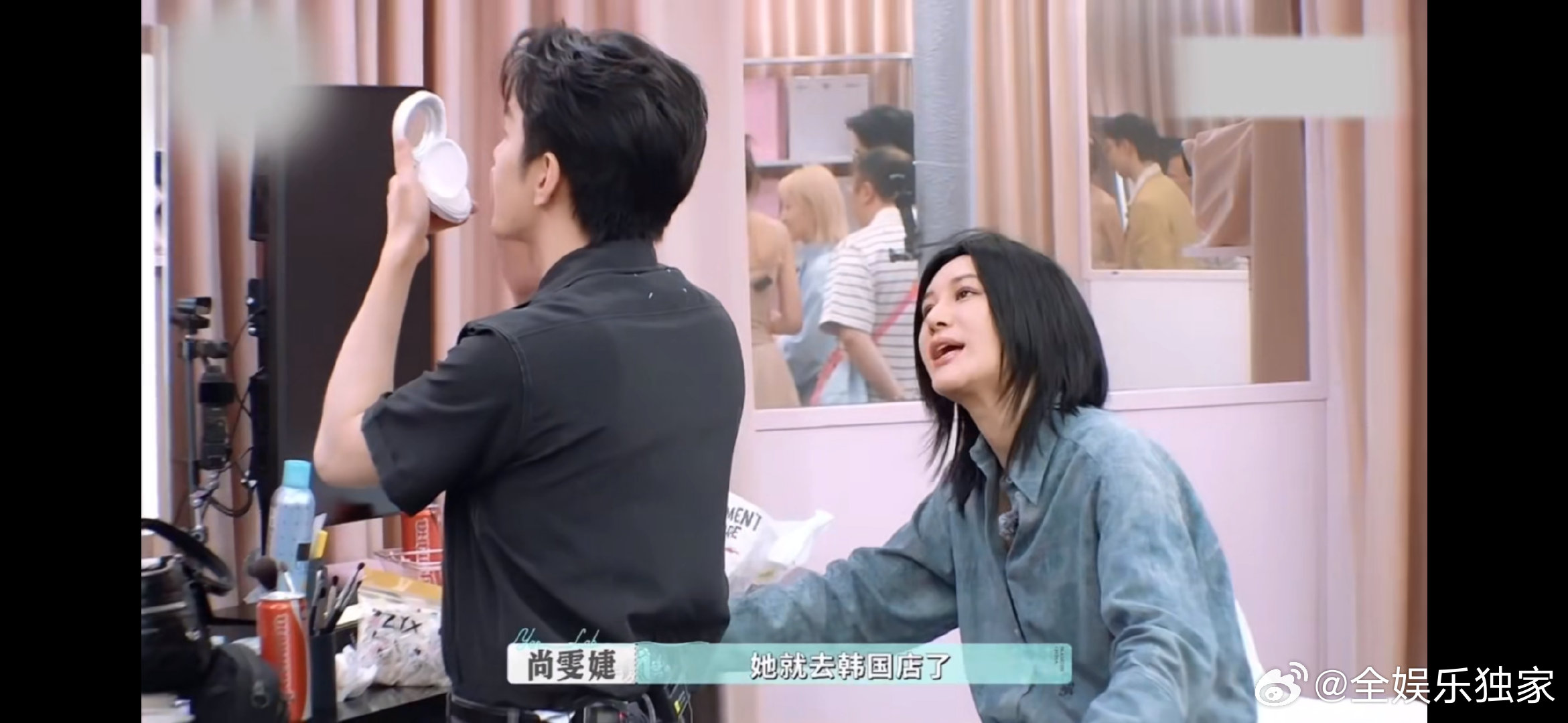 尚雯婕飞车传八卦巴黎合伙人 尚雯婕私下也太可爱了吧！听完八卦急着瘸腿飞车，“卡皮