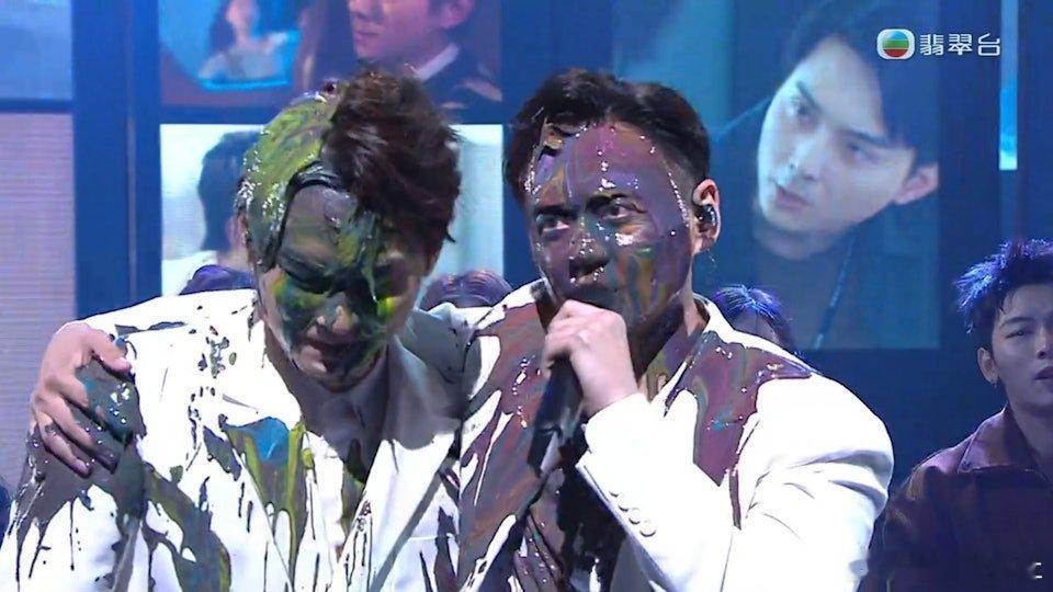 哈哈哈，拿了视帝又怎样？还要扮小丑，张振朗走啦，留这没前途的。 