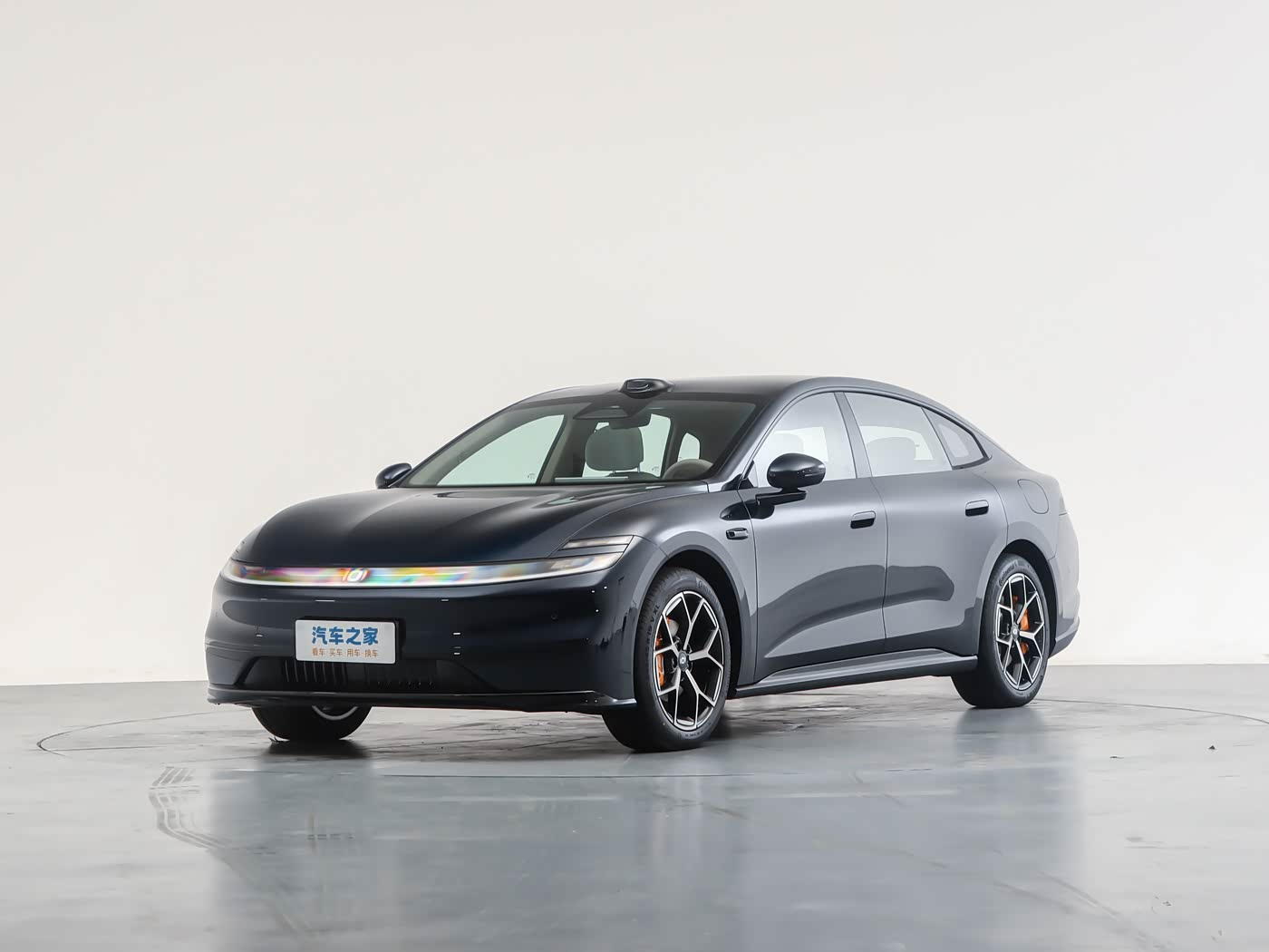 新央企首车！长安启源A06发布 ​​​