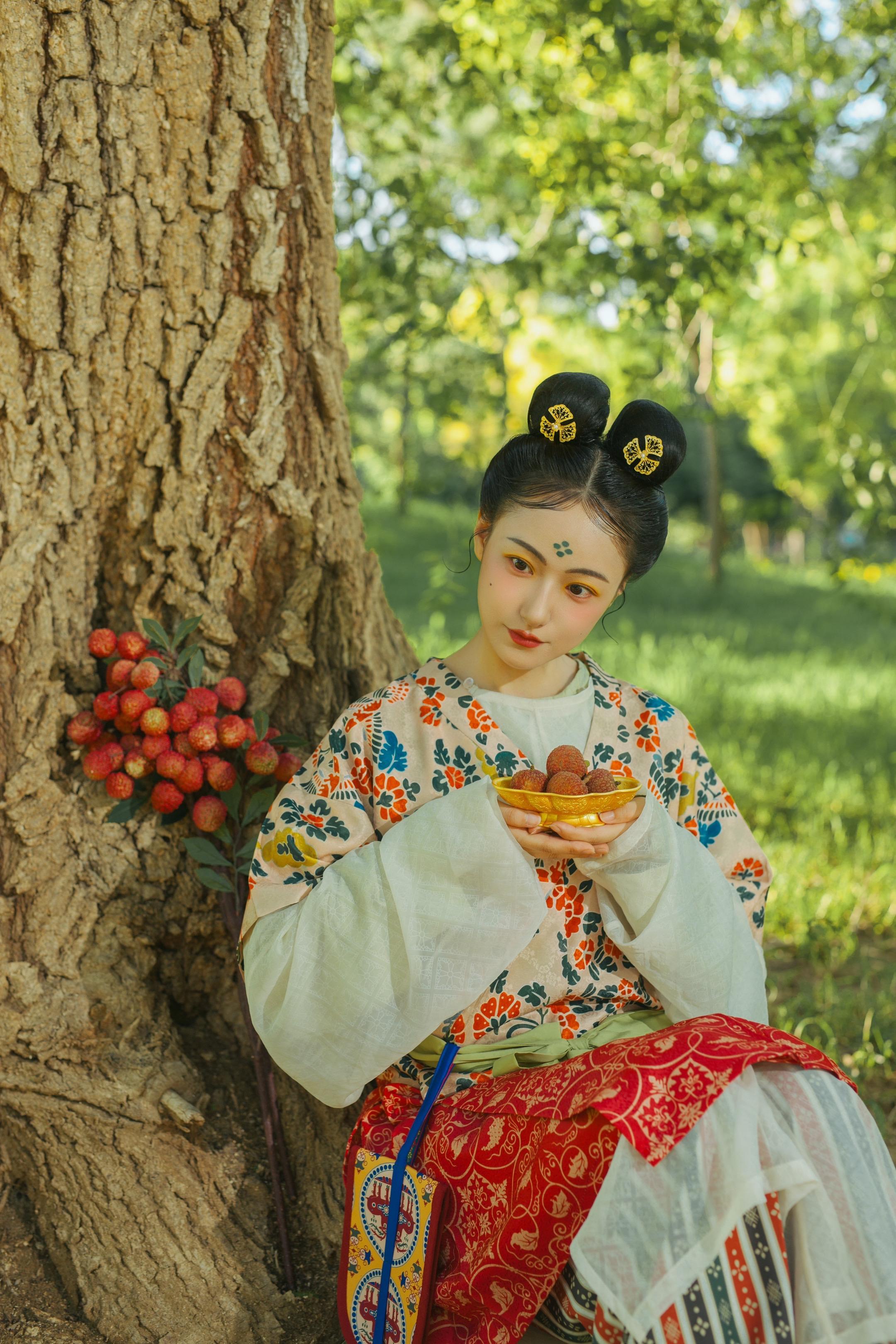 大唐甜妹｜宝宝你的发型好像两个小馒头呀。✨减龄又俏皮的双圆髻，大唐甜妹必备！