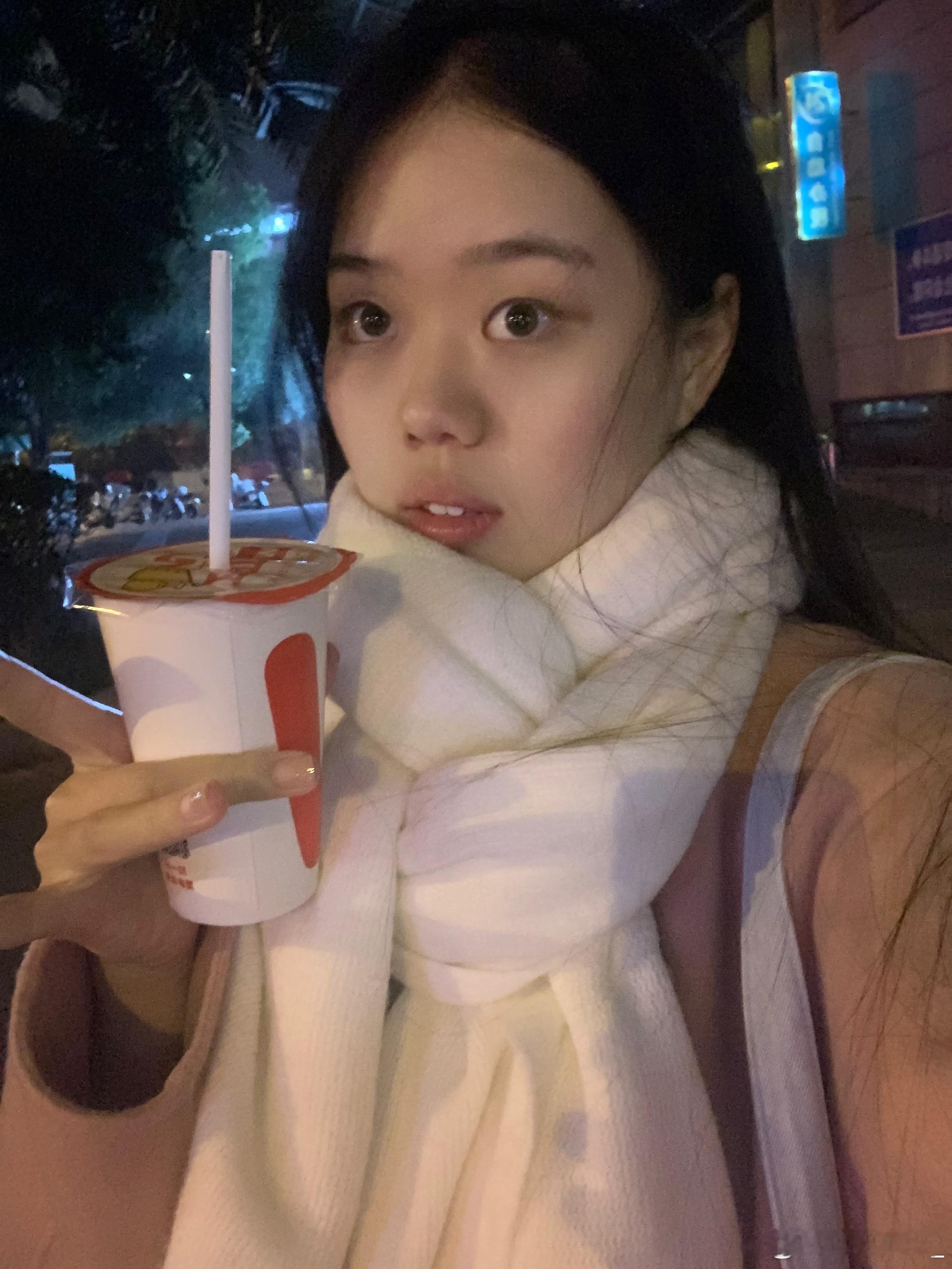 很少发穿这么厚的了[可爱] ​​​