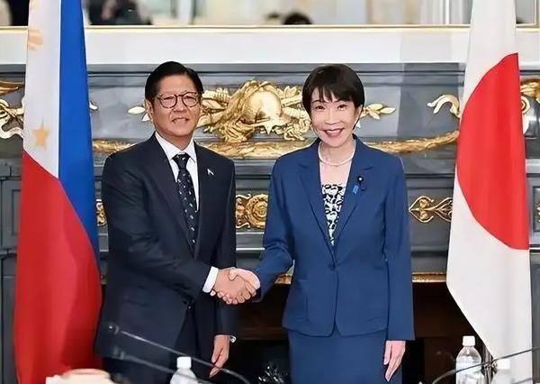 喂喂喂，各位老铁，今天咱们聊个硬核的话题，事关咱们家门口那片海。

日本和菲律宾