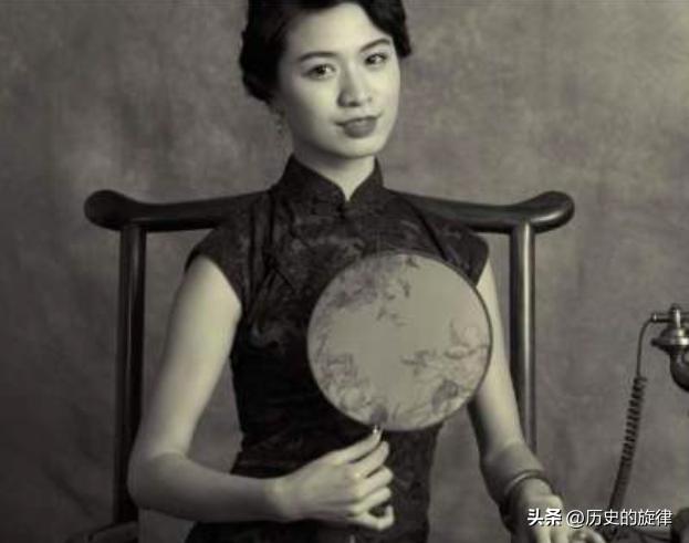 61岁曹锟强娶19岁戏子，落魄众叛亲离，唯有她守节相伴
 
19岁的刘凤玮，是京